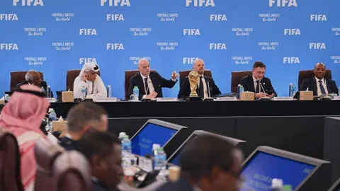 莱顿东方主场激战正酣，誓夺19胜12辉煌里程碑！