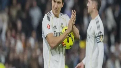 “狮吼转柔音，珀斯主场胜利轻松如拾芥？”