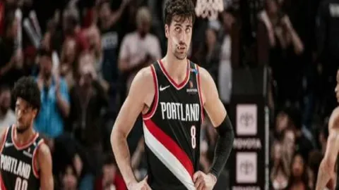 加拿大总理与美国总统就乌克兰局势等议题展开通话